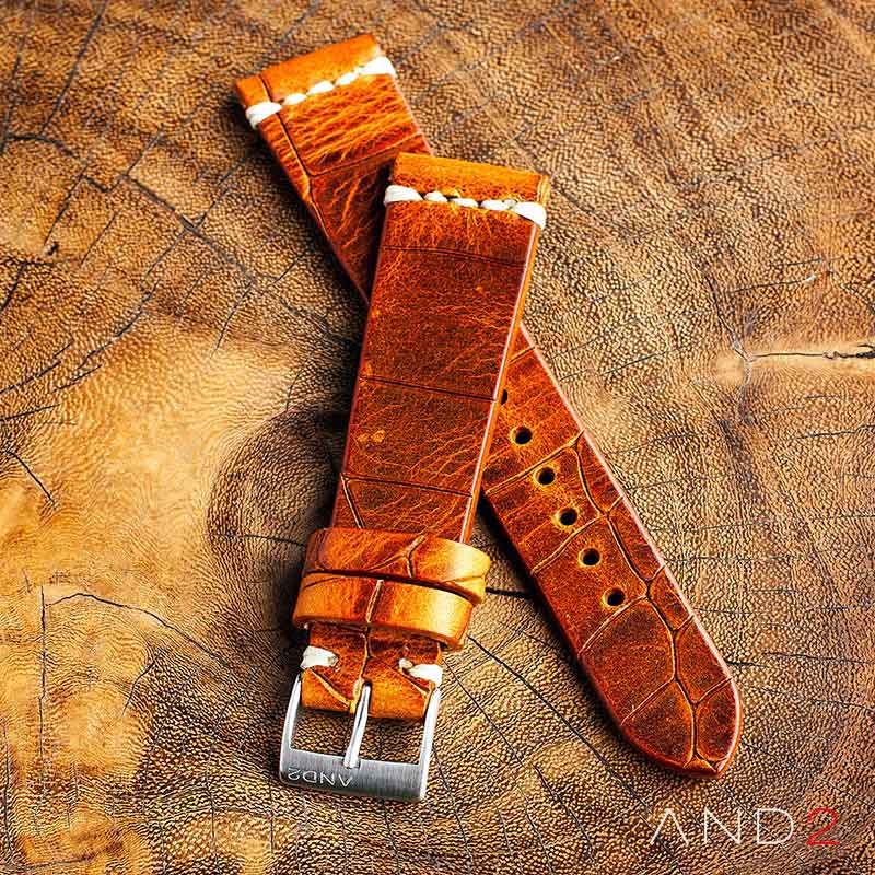 Vintage Cracked Croco Brown Leather Strap 22mm(White Cross Stitching)