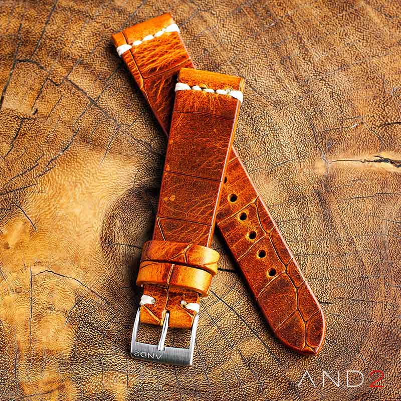 Vintage Cracked Croco Brown Leather Strap 19mm (White Cross Stitching)